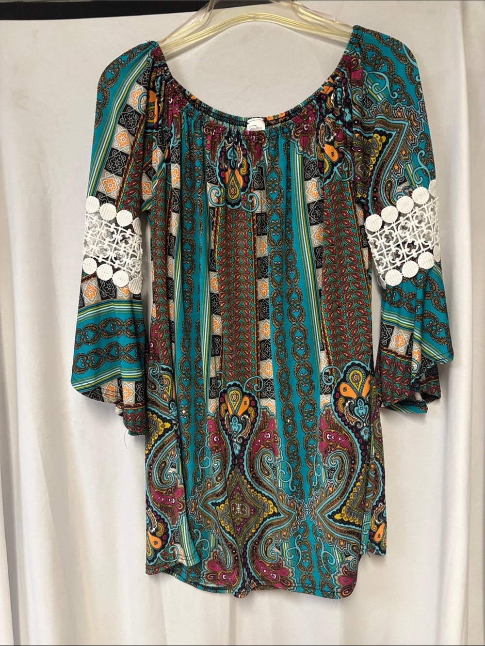 WinWin Teal Multicolor Paisley Boho Tunic with White Lace Trim